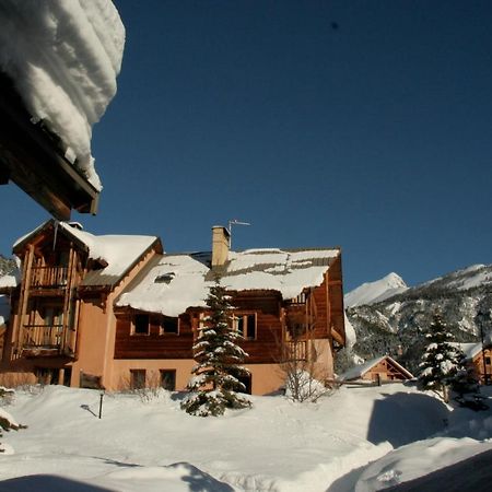 Le Leyrier Hameau Des Chazals Nevache Hautes Alpes Luaran gambar