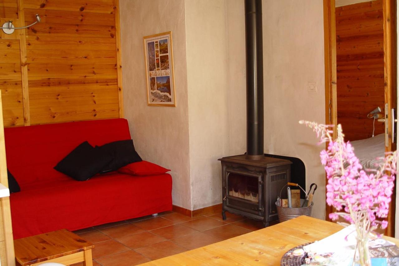 Le Leyrier Hameau Des Chazals Nevache Hautes Alpes Luaran gambar